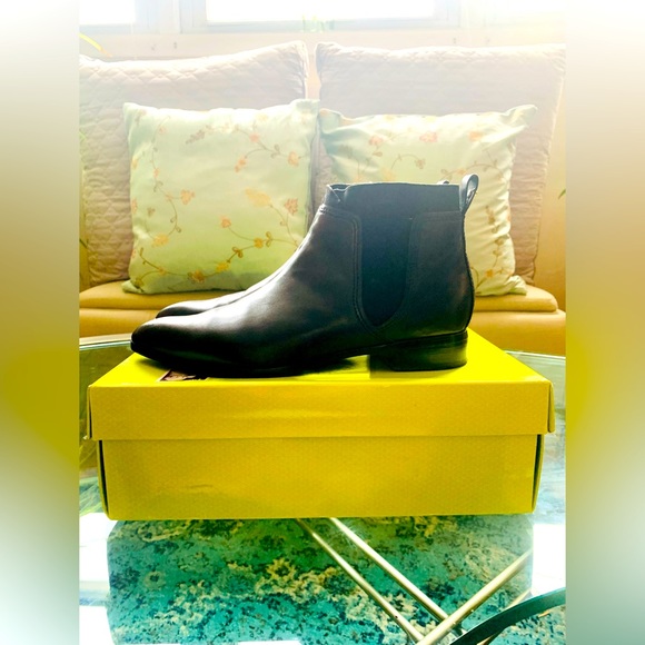 ✨ Ted Baker London✨ Black Leather Chelsea Boot W/Logo Detail - Picture 11 of 15